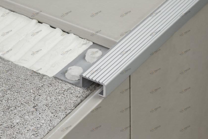 EMAC Italia Ступенчатый профиль из нержавеющей стали Novopeldaño® sun-id-1465542