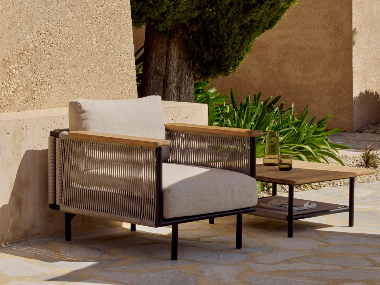 Квадратный стол из тикового дерева Ethnicraft Corbey ARCH-00120563 - Вид №3