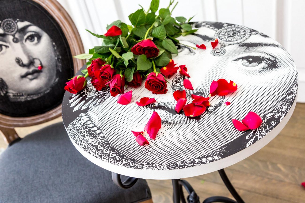 Кофейный столик круглый черно-белый с рисунком 50 см "Индия" Fornasetti BYOBJECT FORNASETTI 014304 Белый;черный Object Desire  - Вид №3