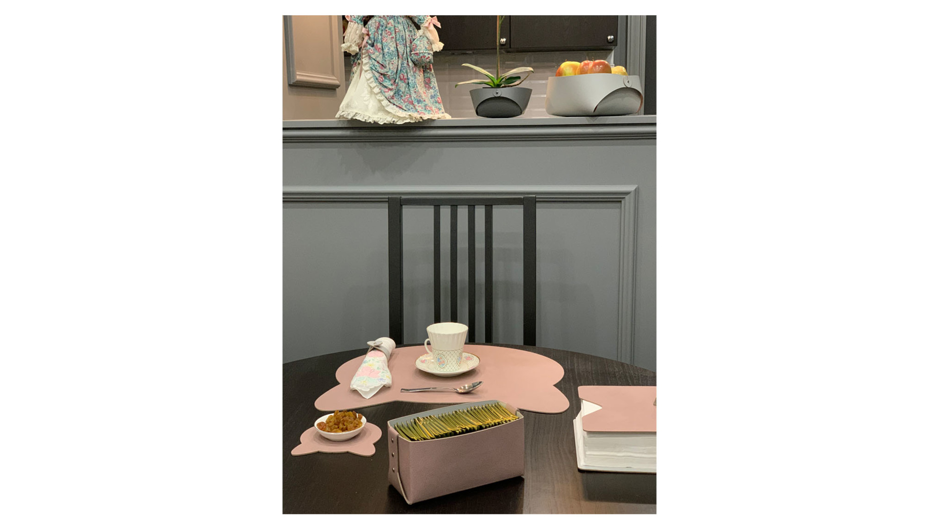 10666321 ADJ Корзинка квадратная ADJ Flora 9см, шоколад Кожа натуральная - Вид №1