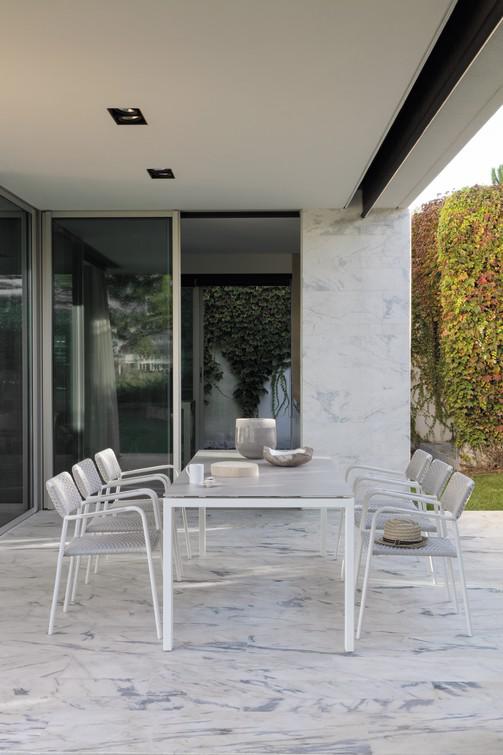 MNST1176 Обеденный стол pcsts lava 105см x 105см Manutti Trento - Вид №1