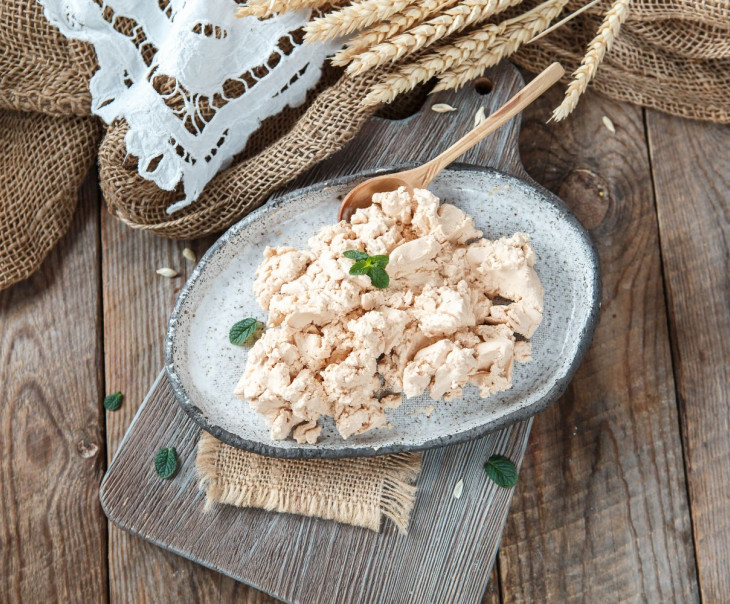 4350 Творог из топленого молока 18% Вкусляндия 