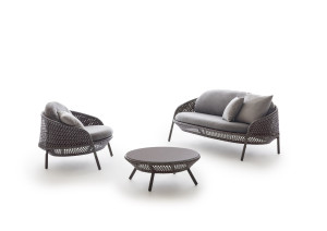 Круглый низкий садовый столик с закаленным стеклом