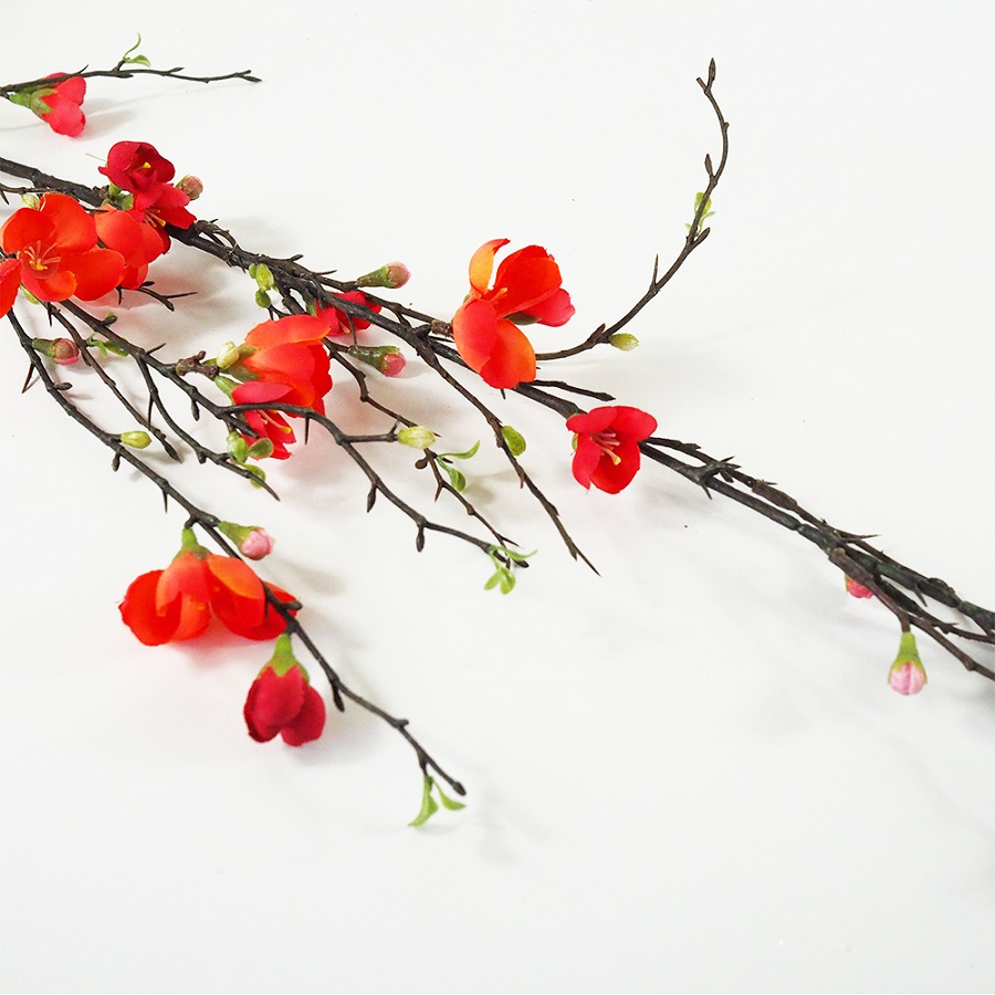 Цветущая яблоня искусственная ветка с красными цветами 120 см Mr Plant 919035 - Вид №1