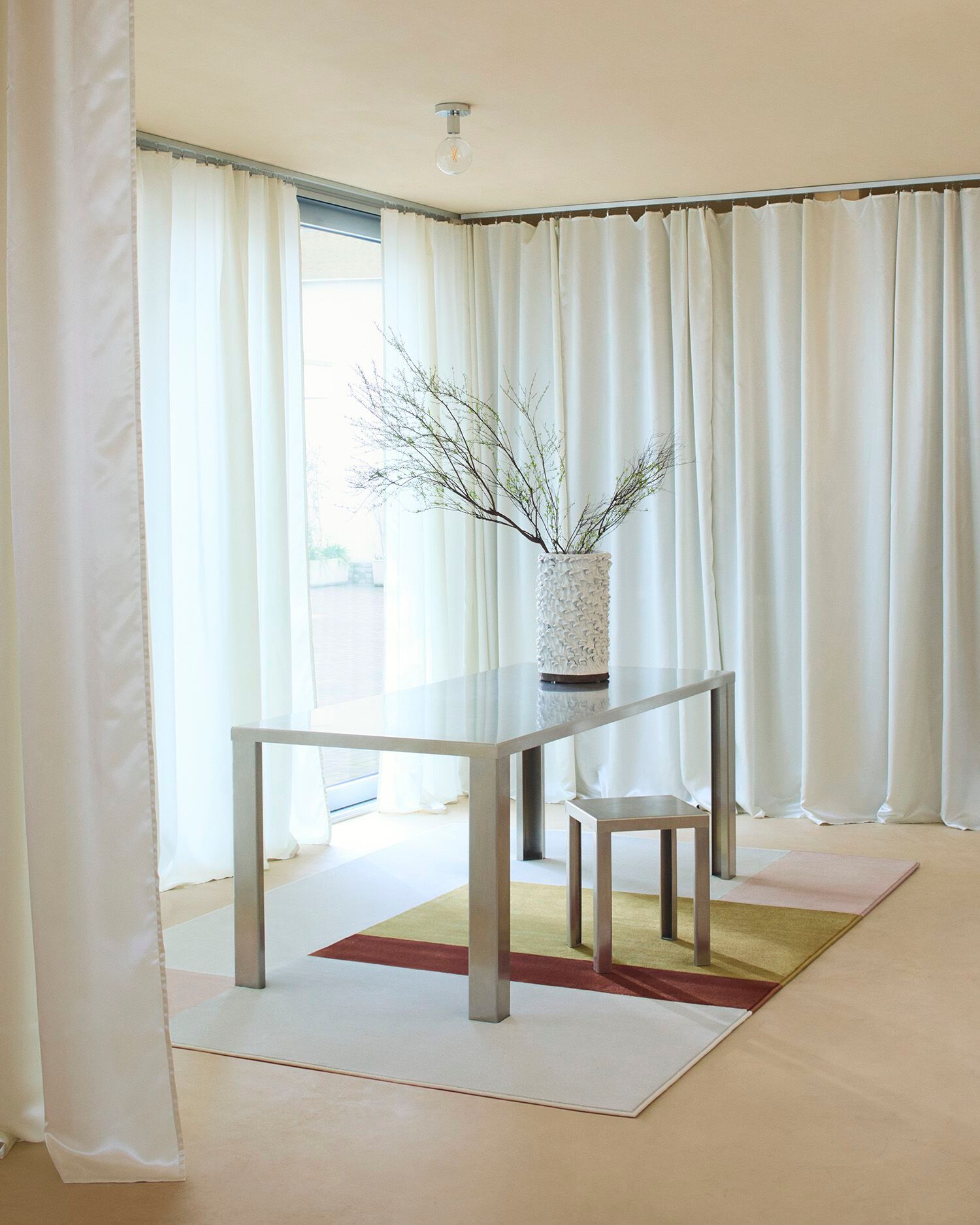 Ковер ручной работы с геометрическим рисунком Besana Moquette LUSTER ARCH-00093504 - Вид №1