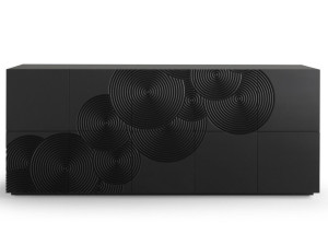 Шкаф из МДФ с распашными дверями