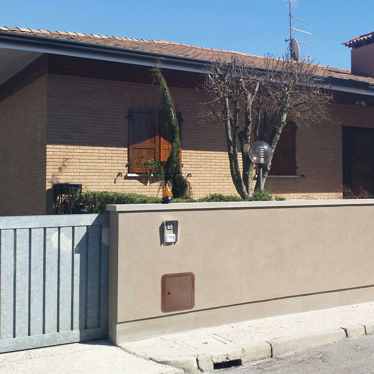 Инспекционная дверца для отверстия 200×200 мм First Corporation вентиляция ARCH-00144721 - Вид №4