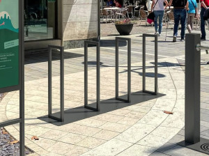 Стальная стойка для велосипедов