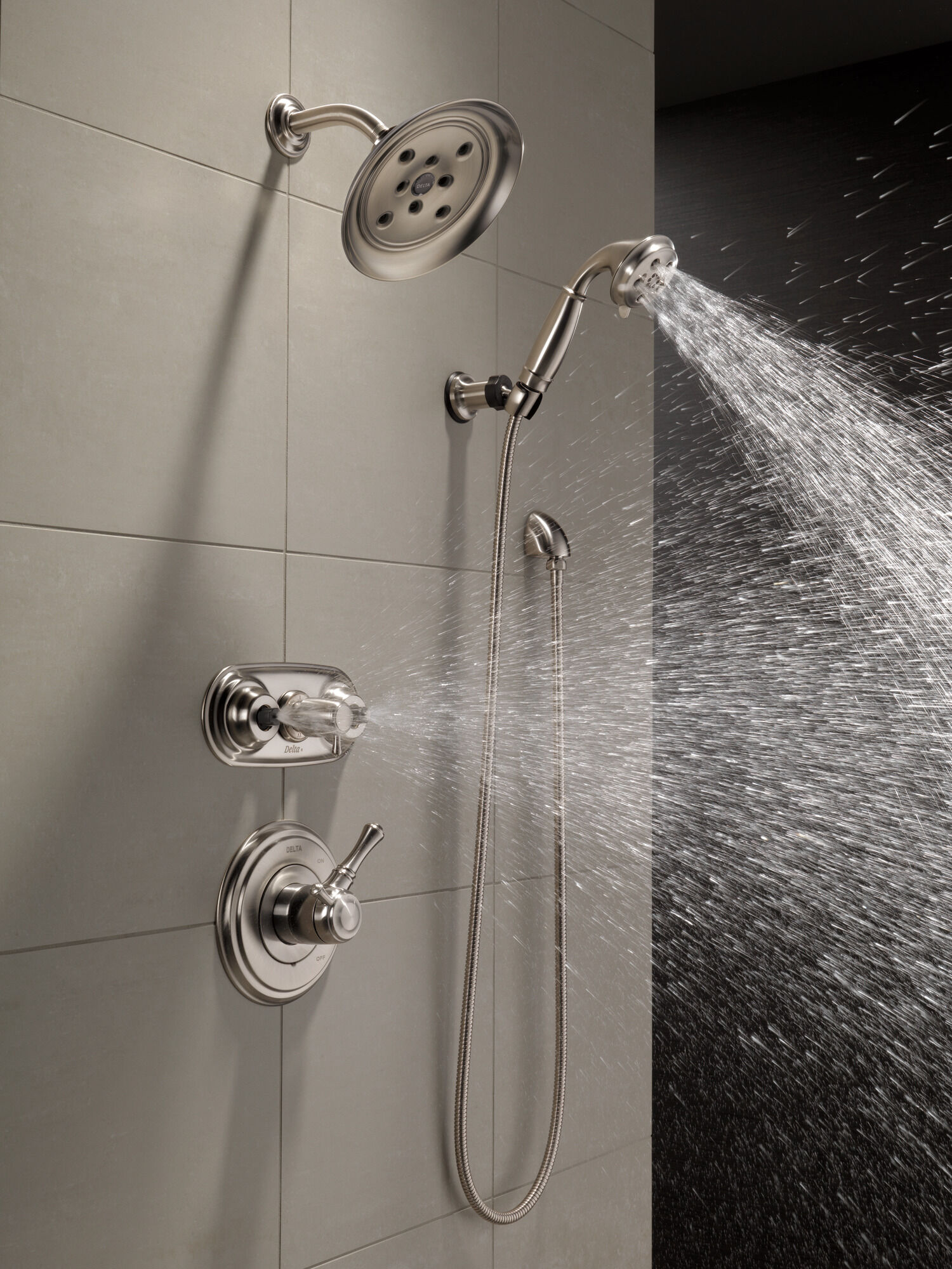 T17297-SS Накладка для душа Monitor® 17 серии H2Okinetic® Delta Faucet Cassidy Нержавеющая сталь  - Вид №3