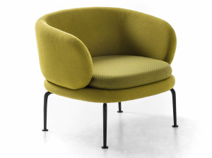 Тканевое кресло для контракта