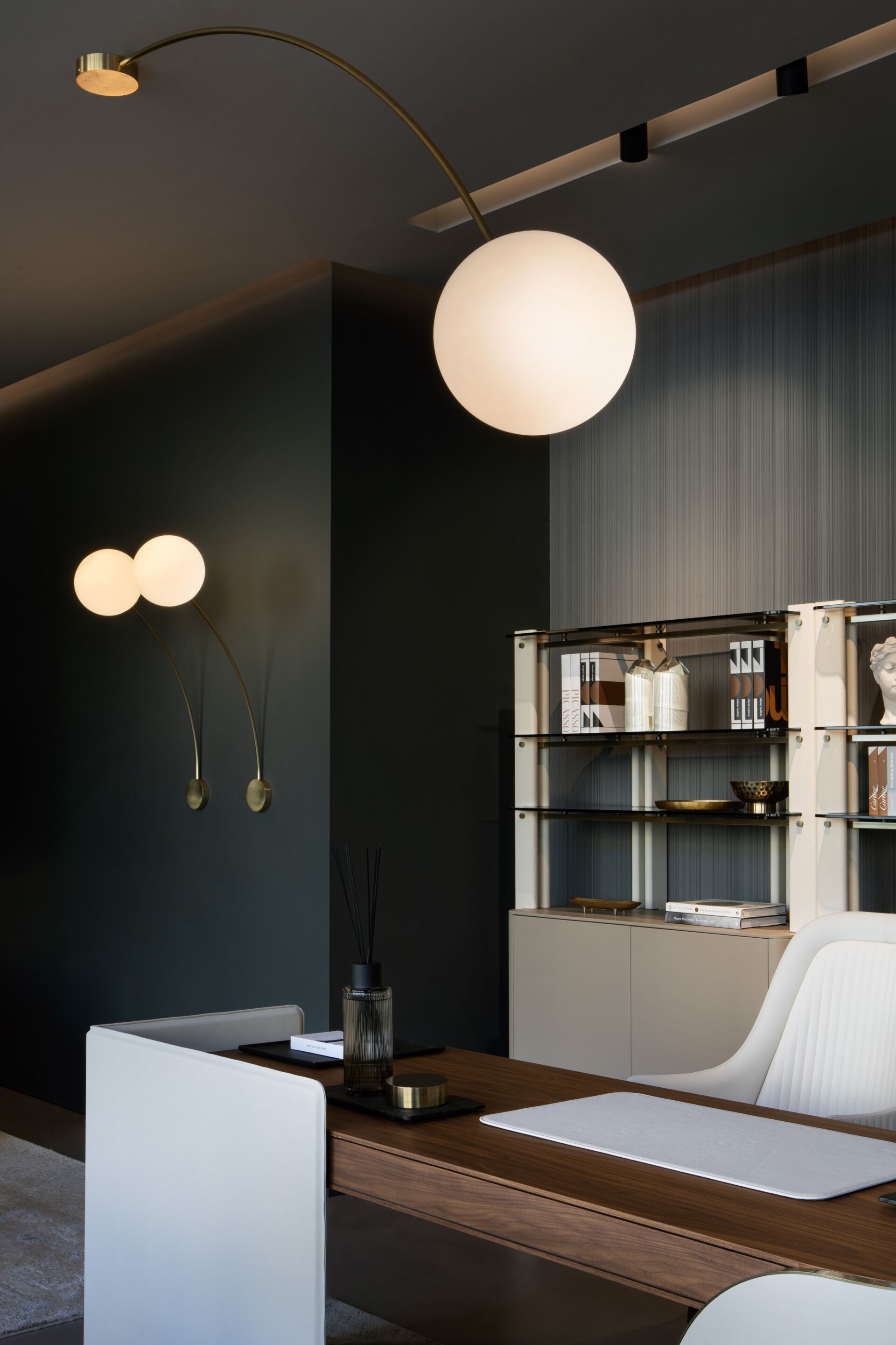 Деревянный двухсторонний книжный шкаф Capital Collection Diesis ARCH-00066794 - Вид №12