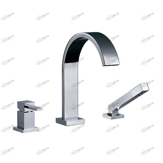 Смеситель для ванны на 3 отверстия ½“, монтаж на горизонтальной поверхности JOERGER Empire Royal 626.30.444.000