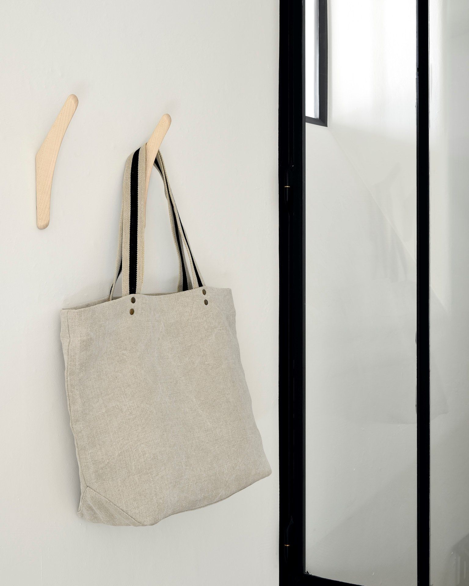 Настенная вешалка из платана Ethnicraft PI ARCH-00030781 - Вид №4