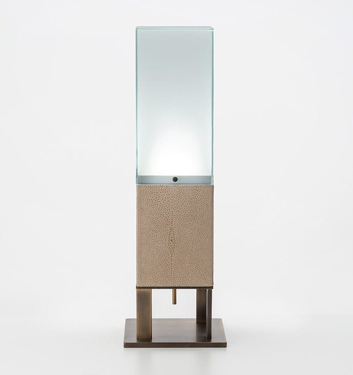 Кожаная светодиодная настольная лампа OAK Милан ARCH-00028993 - Вид №1