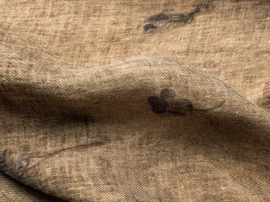 Льняная ткань с цветочным рисунком