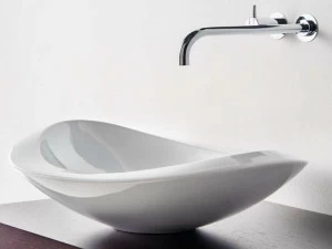 Накладная раковина на столешницу  овальная Rapsel