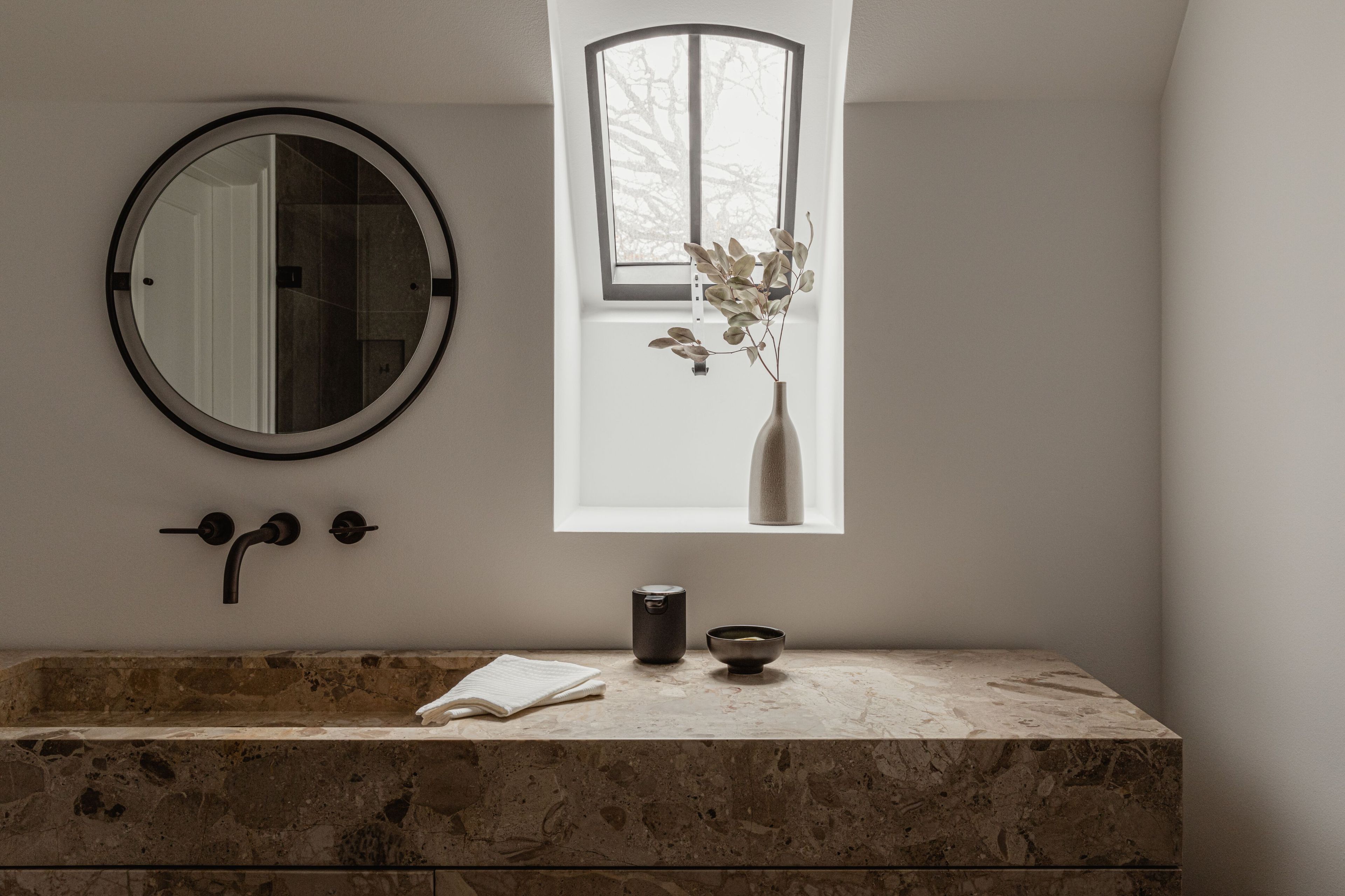 Настенное круглое латунное зеркало Audo Copenhagen Nimbus ARCH-00061778 - Вид №11