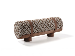 Скамейка из ткани