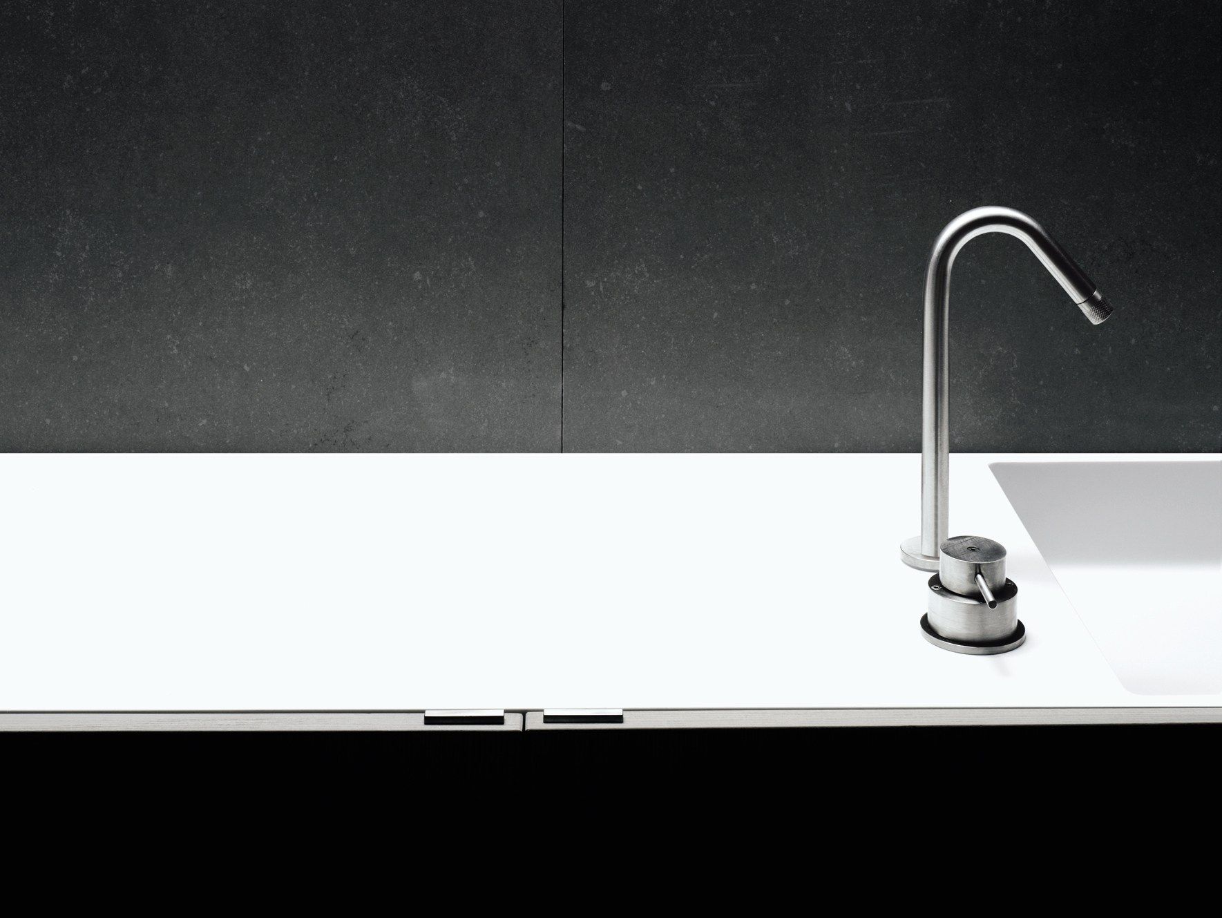 Смеситель для раковины из нержавеющей стали Boffi Minimal ARCH-00085616 - Вид №1