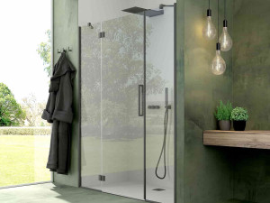 Алюминиевая и стеклянная прямоугольная нишевая душевая кабина с распашной дверью