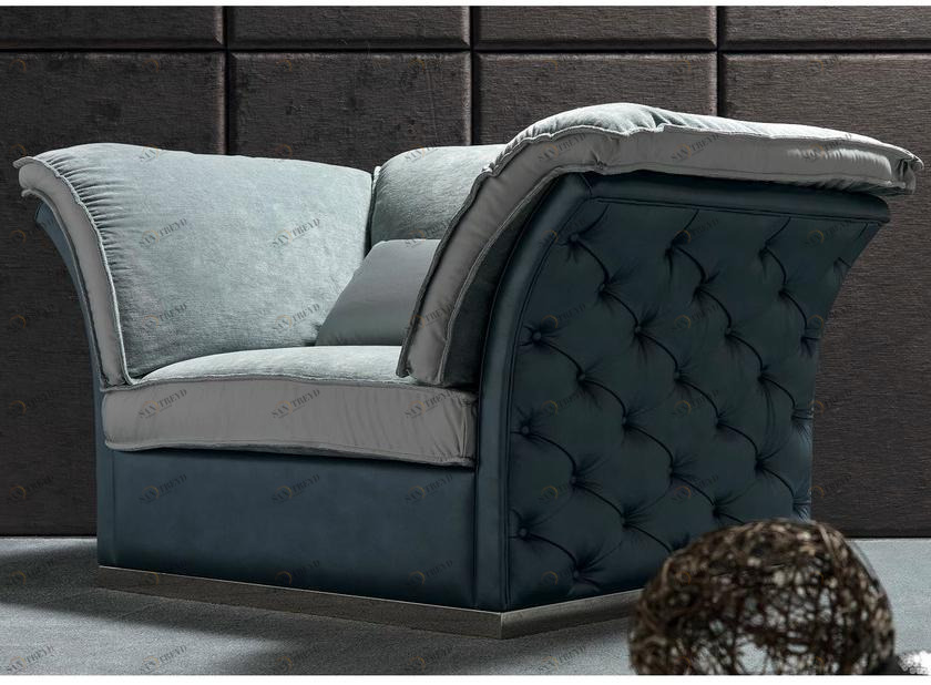 CorteZari Кресло из мягкой ткани с подлокотниками Zoe gold 693