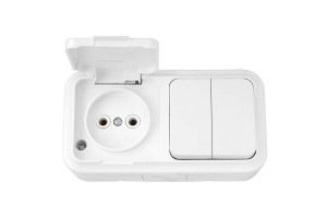 17384934 Блок 2 выключателя + розетка ОУ IP54, серия , белый, 2В-РЦ-655 BYLECTRICA ПРАЛЕСКА АКВА