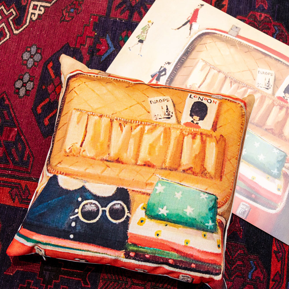 28199912 Арт-подушка «Первая остановка - Лондон» Object Desire  - Вид №2