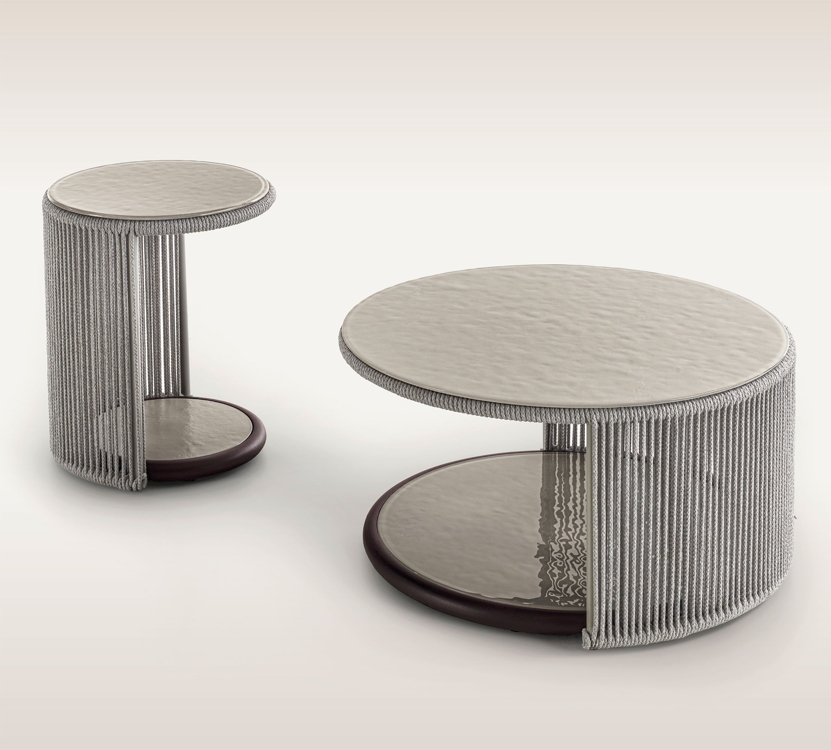 Стеклянный и тканевый круглый низкий садовый столик Longhi курорт ARCH-00010636 - Вид №2