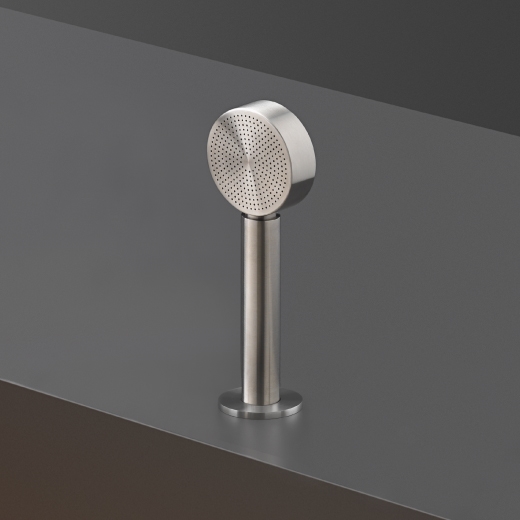 колесный диск установлен выдвижной круглый ручной душ диаметр 70 мм со шлангом в Cromolux и слива системы  LTZ92 CEADESIGN  - Вид №1