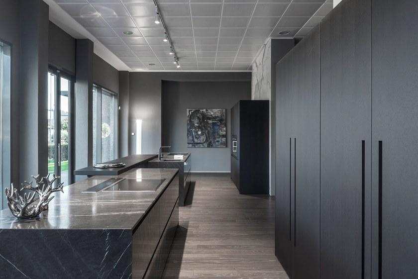 TM Italia Cucine Кухня с двойным островом и высокими шкафами с выдвижными дверцами T45 sun-id-1487958 - Вид №2