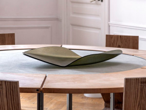 Стеклянные центральные элементы