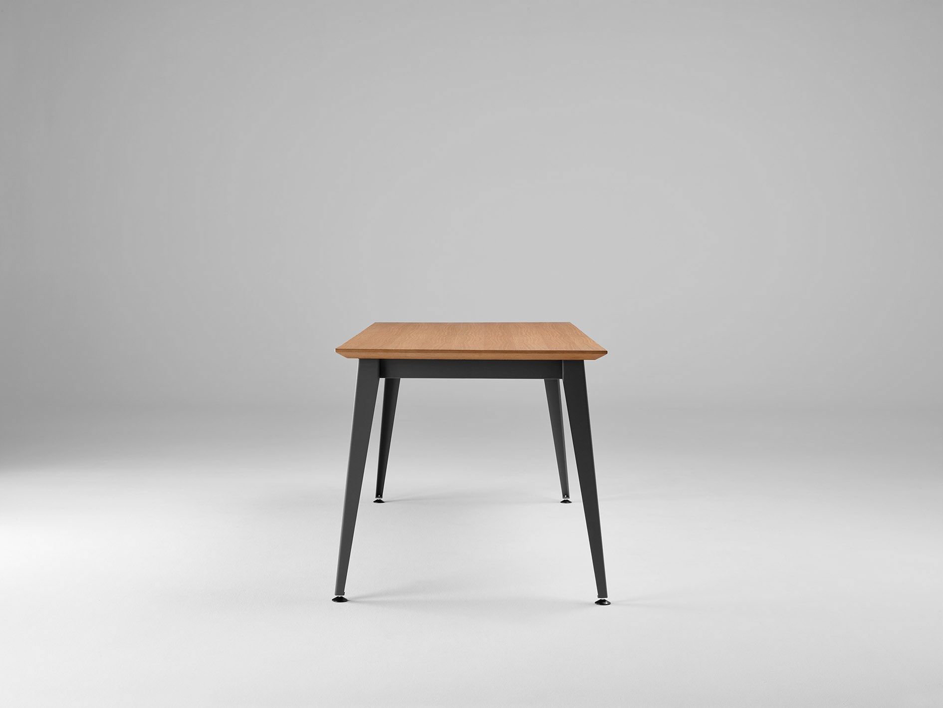 Деревянный прямоугольный обеденный стол ONDARRETA Дон ARCH-00104356 - Вид №1