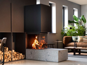 Дровяной камин с тройным фасадом