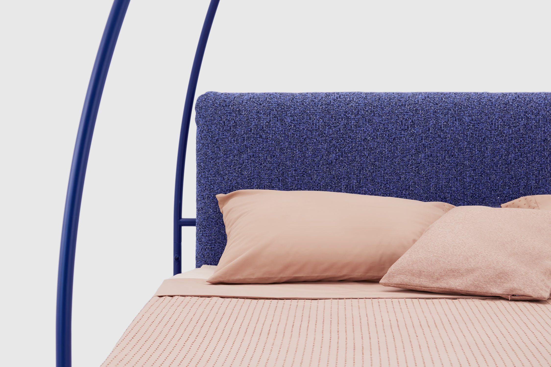 Двуспальная кровать из кованого железа с мягким изголовьем Lispi VOLTA ARCH-00075822 - Вид №4