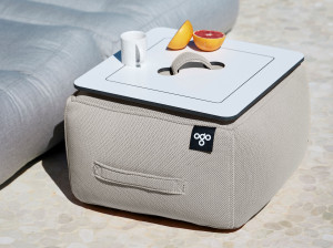 Квадратный садовый столик