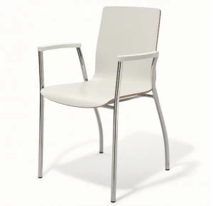 BENE Стул лакированный штабелируемый с подлокотниками