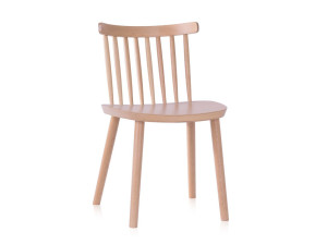 Деревянный стул