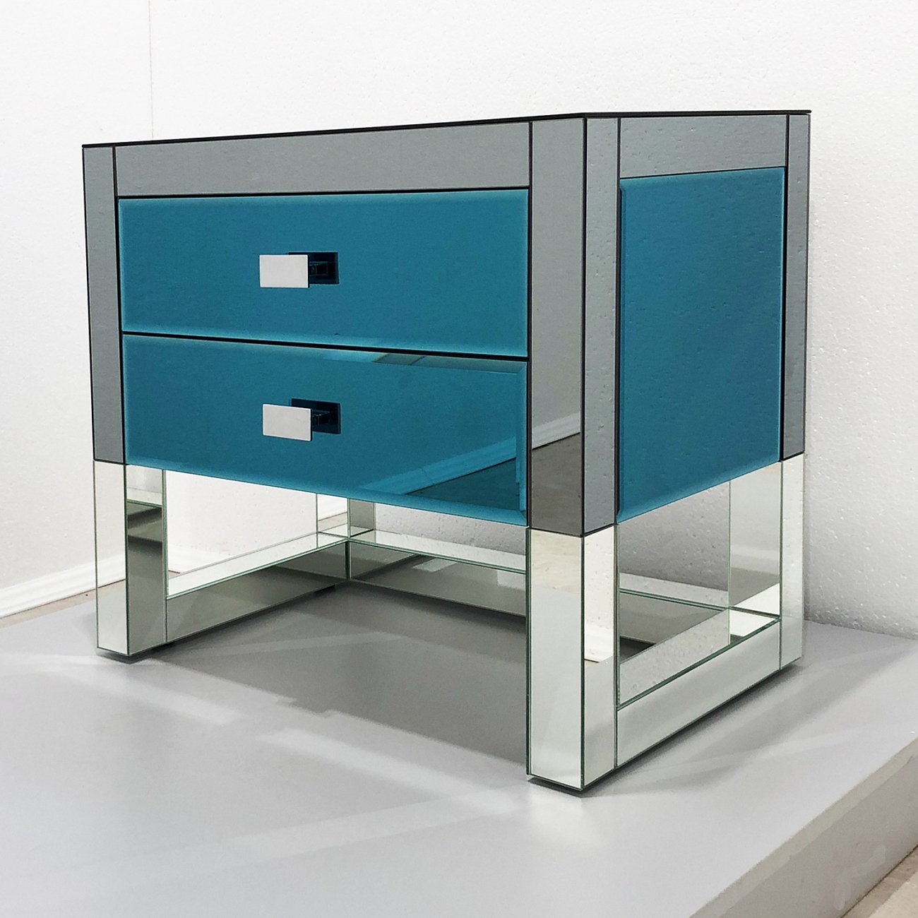 Тумбочка зеркальная синяя "Румми" мини GRAUM  304074 Зеркальный;синий  - Вид №4