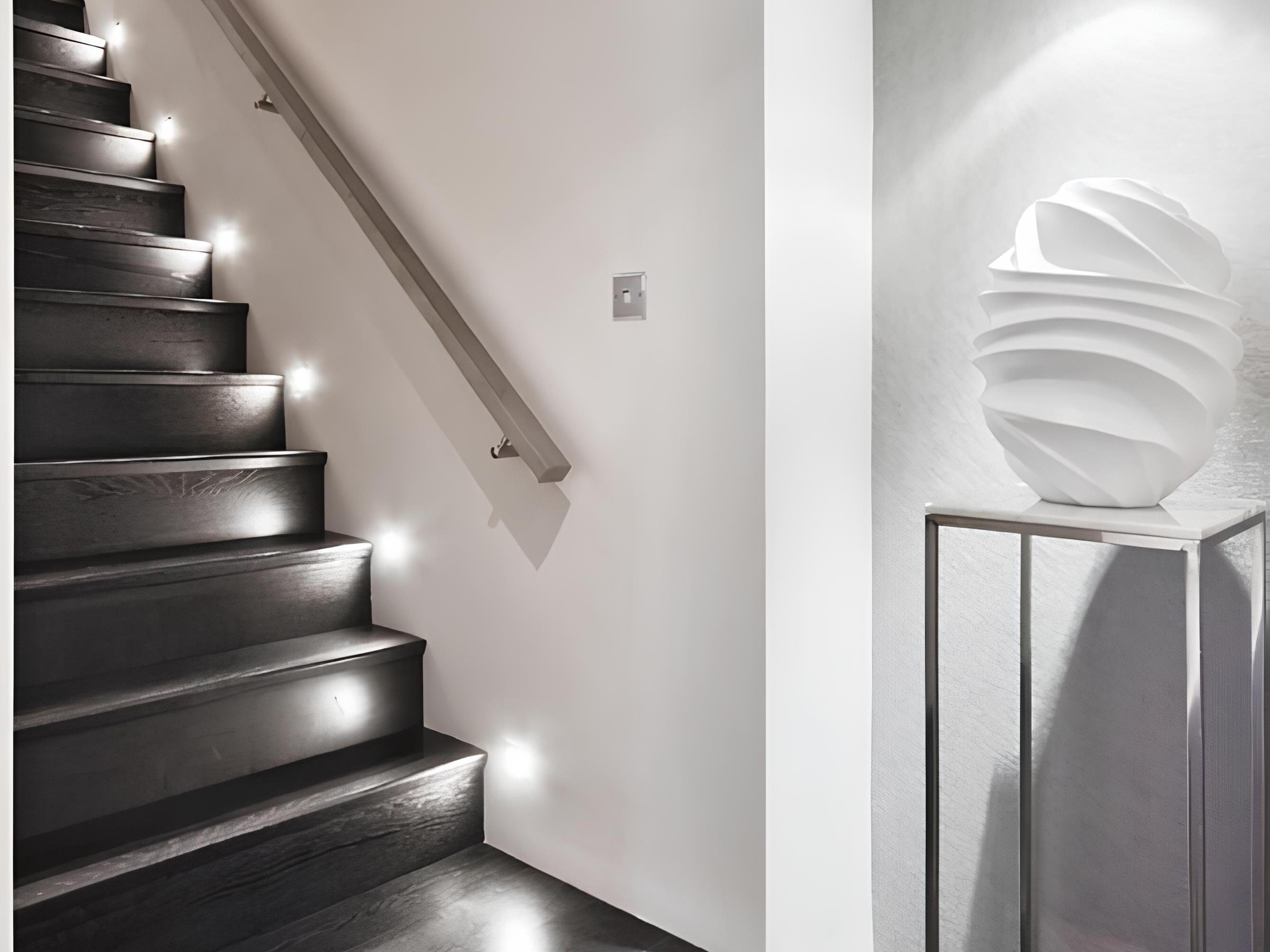 Алюминиевый светодиодный светильник с регулируемой яркостью Metalarredo LOKI ARCH-00133687