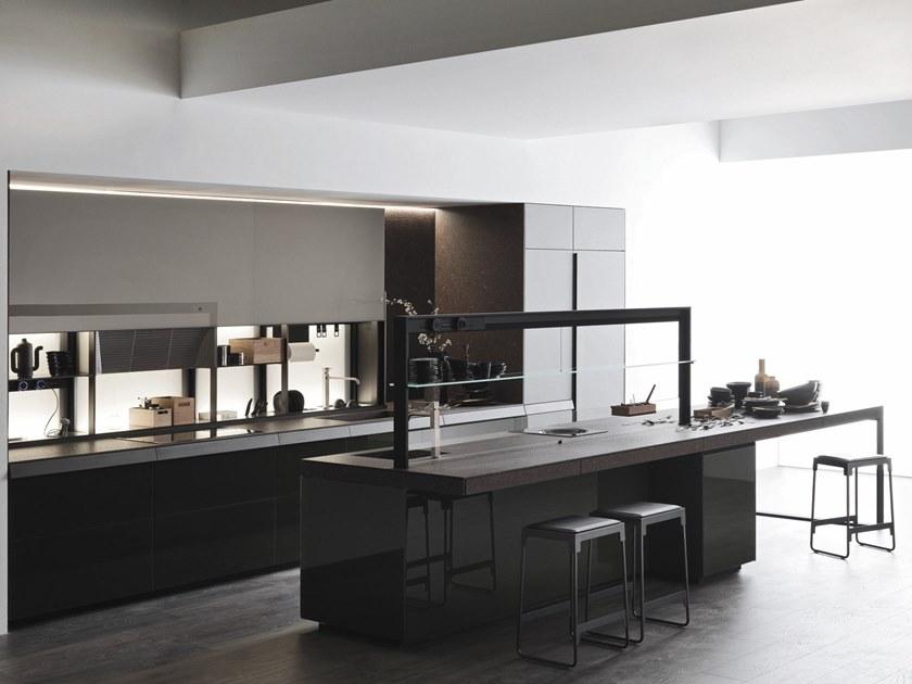 VALCUCINE Стеклянная кухня в современном стиле с островом без ручек Genius loci sun-id-1499790 - Вид №5