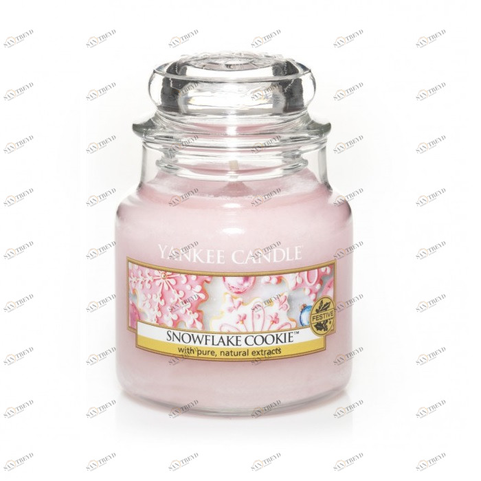 Свеча маленькая в стеклянной банке "Печенье с глазурью" Snowflake cookie 104 гр 25-45 часов YANKEE CANDLE  267923 Розовый 