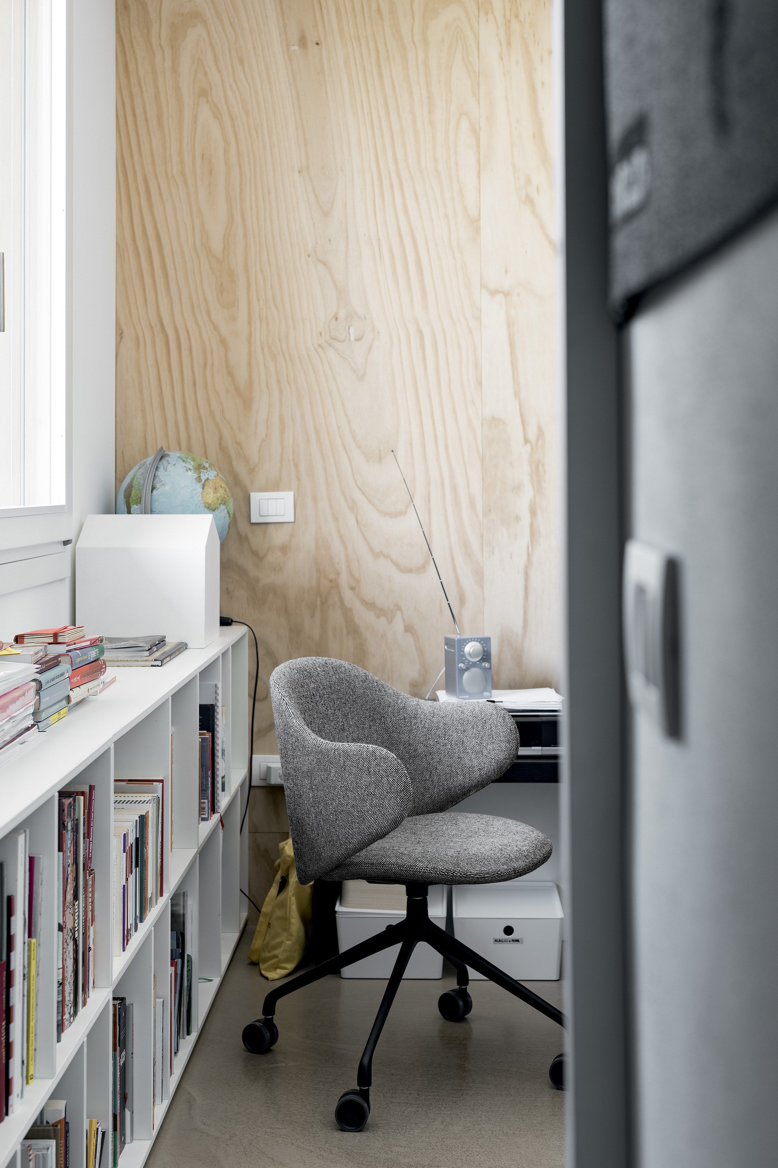 Тканевый поворотный стул с колесами Kristalia Dua ARCH-00106269 - Вид №4