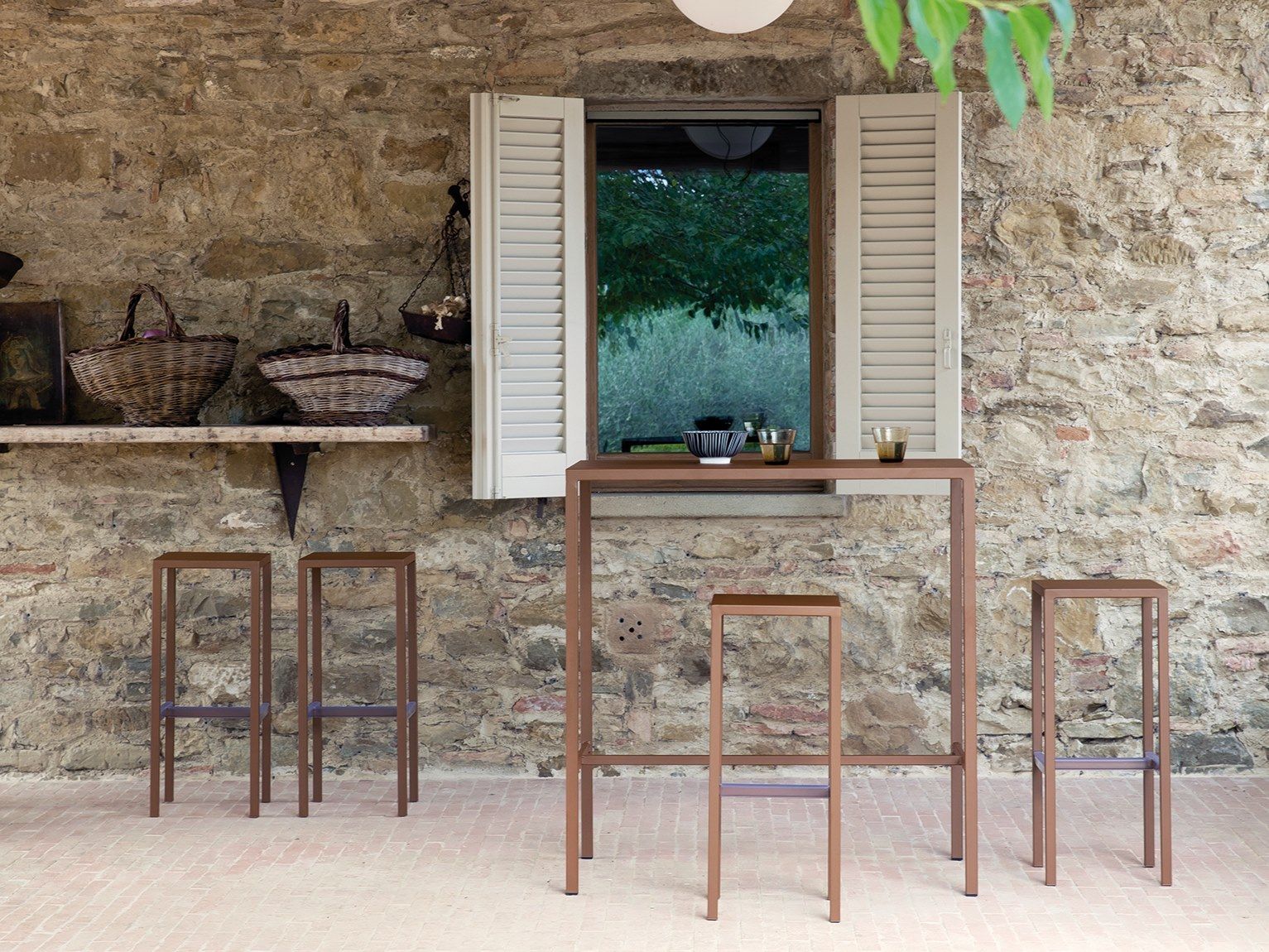 Высокий металлический садовый стул Vermobil Приморская ARCH-00115800 - Вид №4