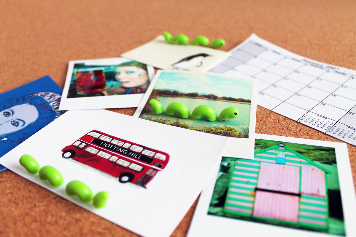 Набор канцелярских иголок Nessie SUCK UK SKPINNESSIE1 - Вид №1