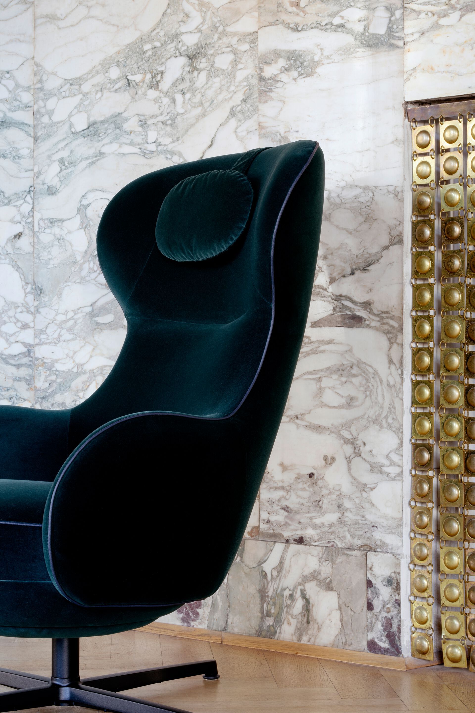 Вращающееся кресло с высокой спинкой Wittmann Tuya ARCH-00053937 - Вид №2