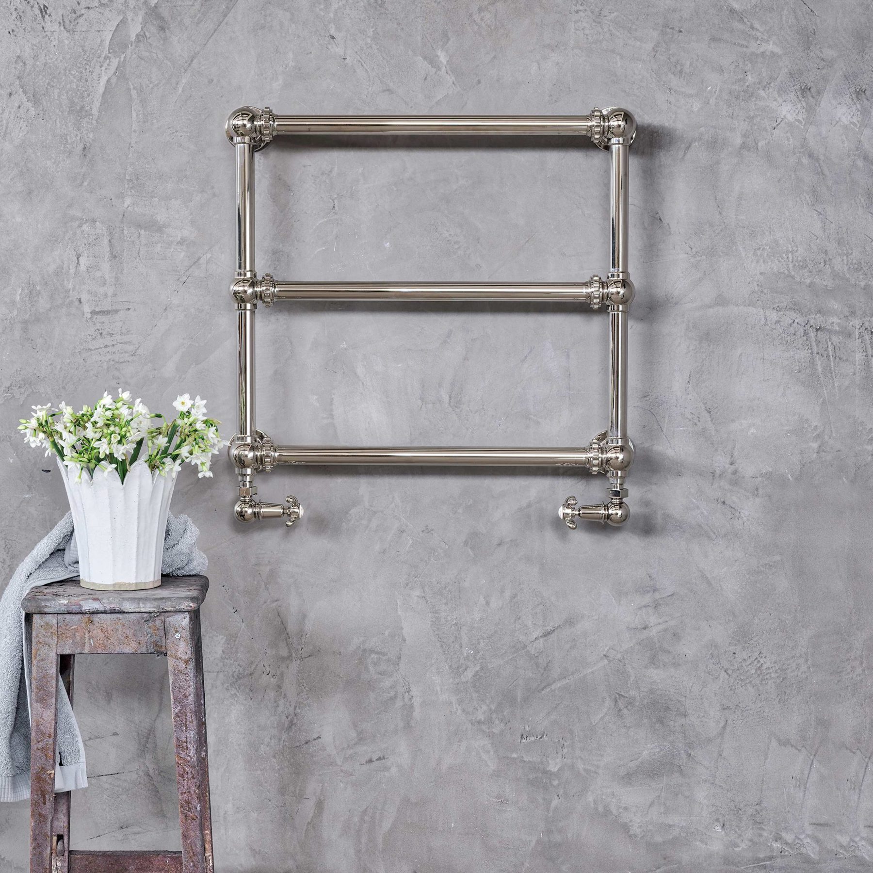 Traditional Towel Rails полотенцесушители The Mercantile Wall Mounted Catchpoleandrye  - Вид №3