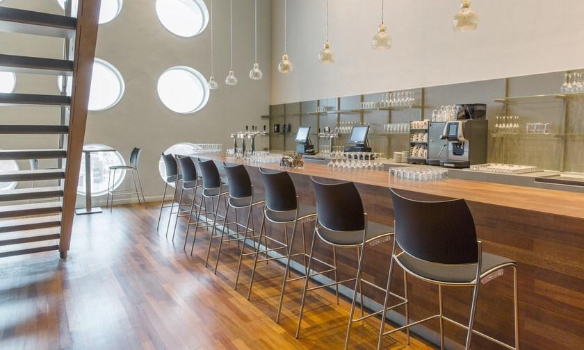 Casala Стул с подставкой для ног, обитый тканью Cobra barstool 1279/06 - Вид №1