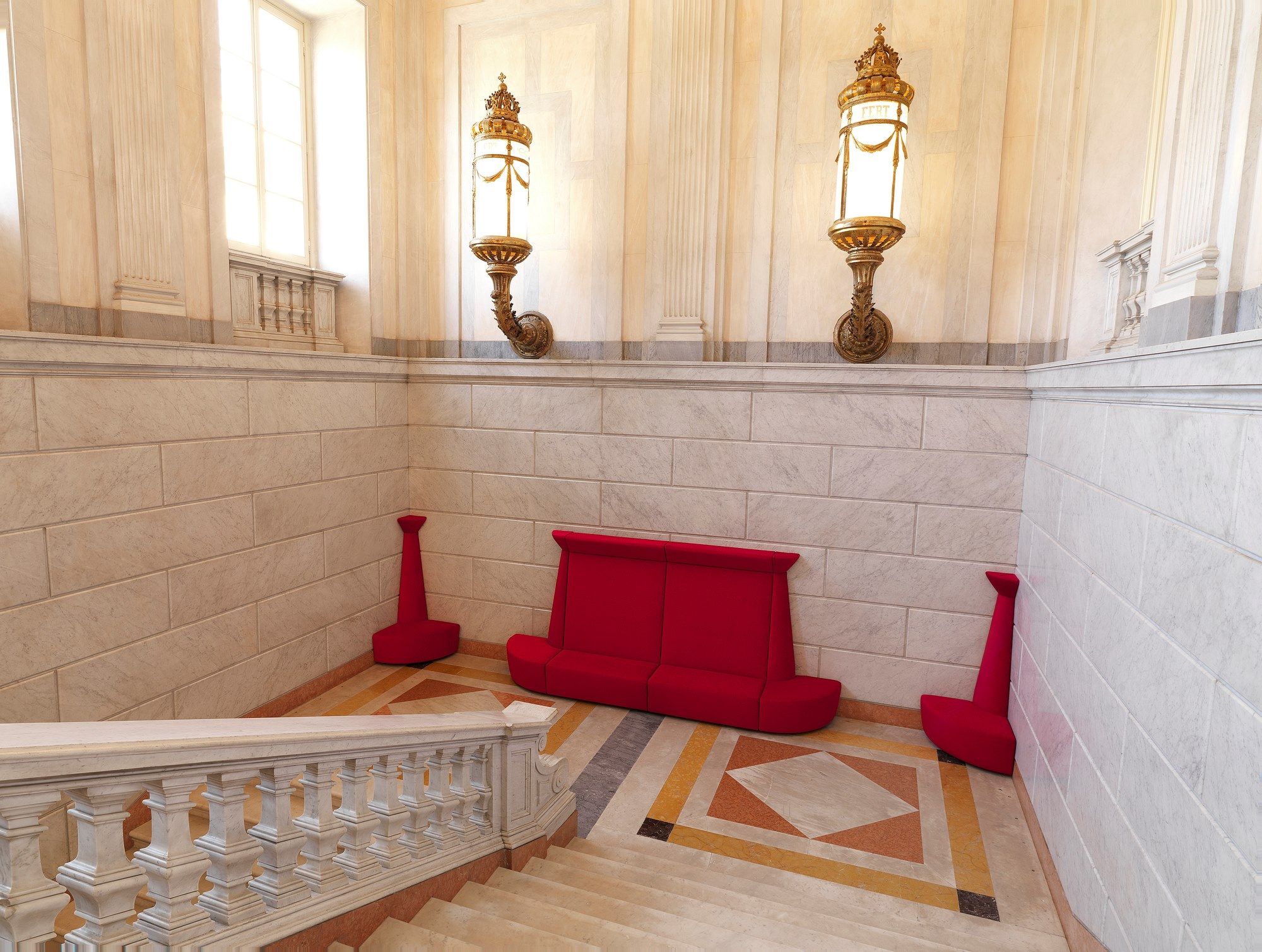 Тканевый диван с высокой спинкой Caimi Brevetti SNOWKING ARCH-00104220 - Вид №3