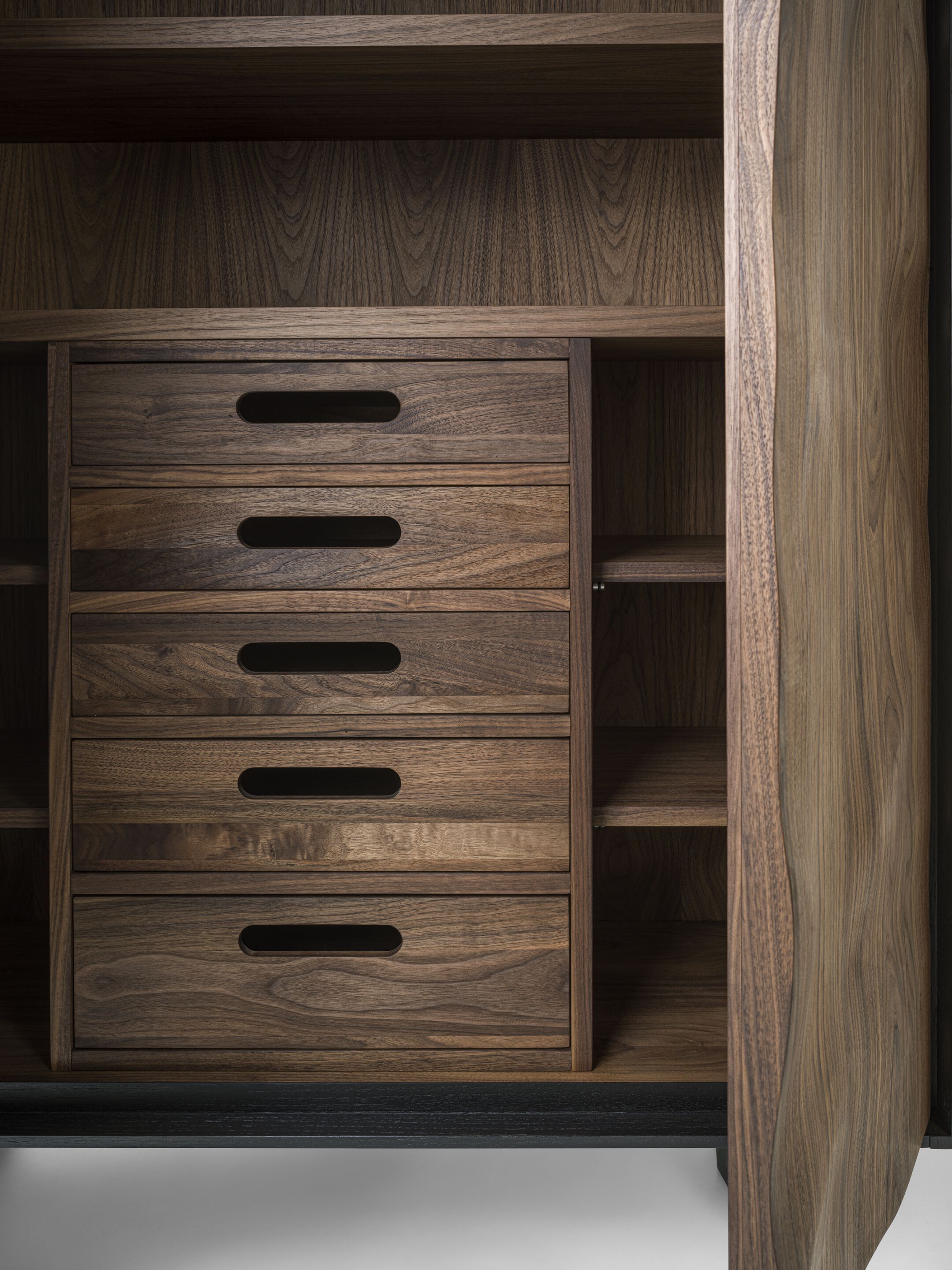 Высокий шкаф из массива дерева с комодом Riva 1920 Move ARCH-00094427 - Вид №4