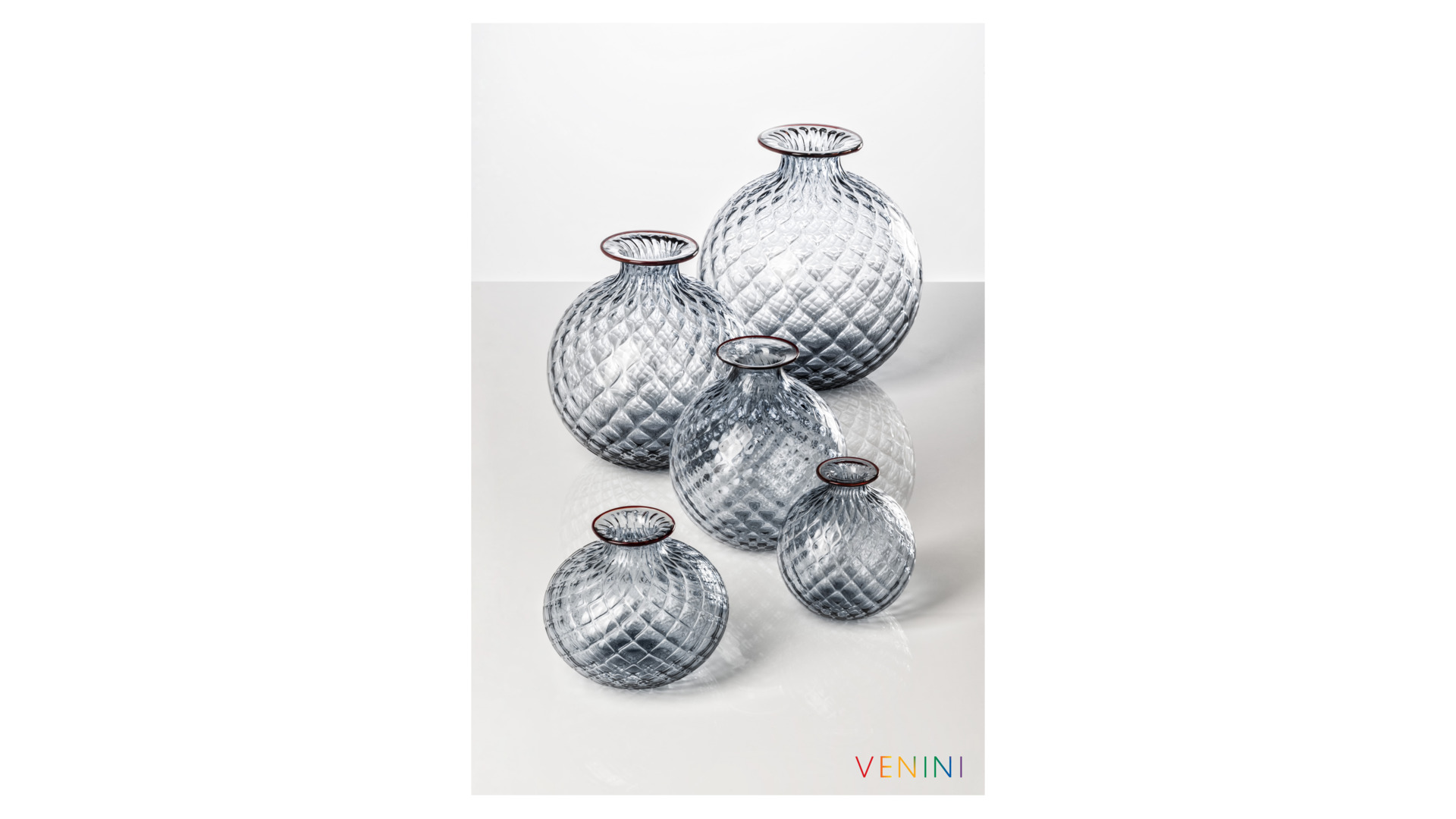 10627251 VENINI Ваза 20,5х18см "Монофиори Баллотон" (серая, красная окантовка) (лим.вып. 199, 2017г) Стекло  - Вид №1